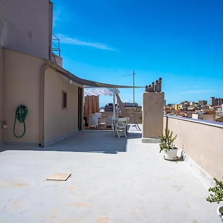 Panoramic House With Terrace - Marina Appartement Cagliari